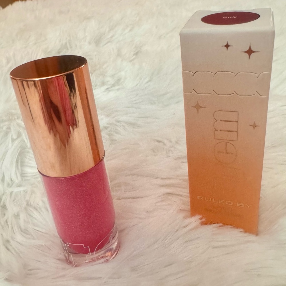 BRAND NEW ~ SEALED Ruled By Glossy Pink Lip Gloss - Hydrating Shine